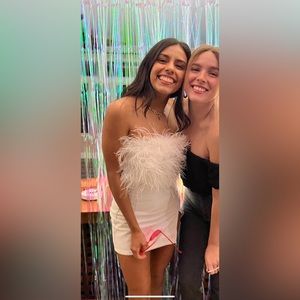 Strapless Feather white top Size Small